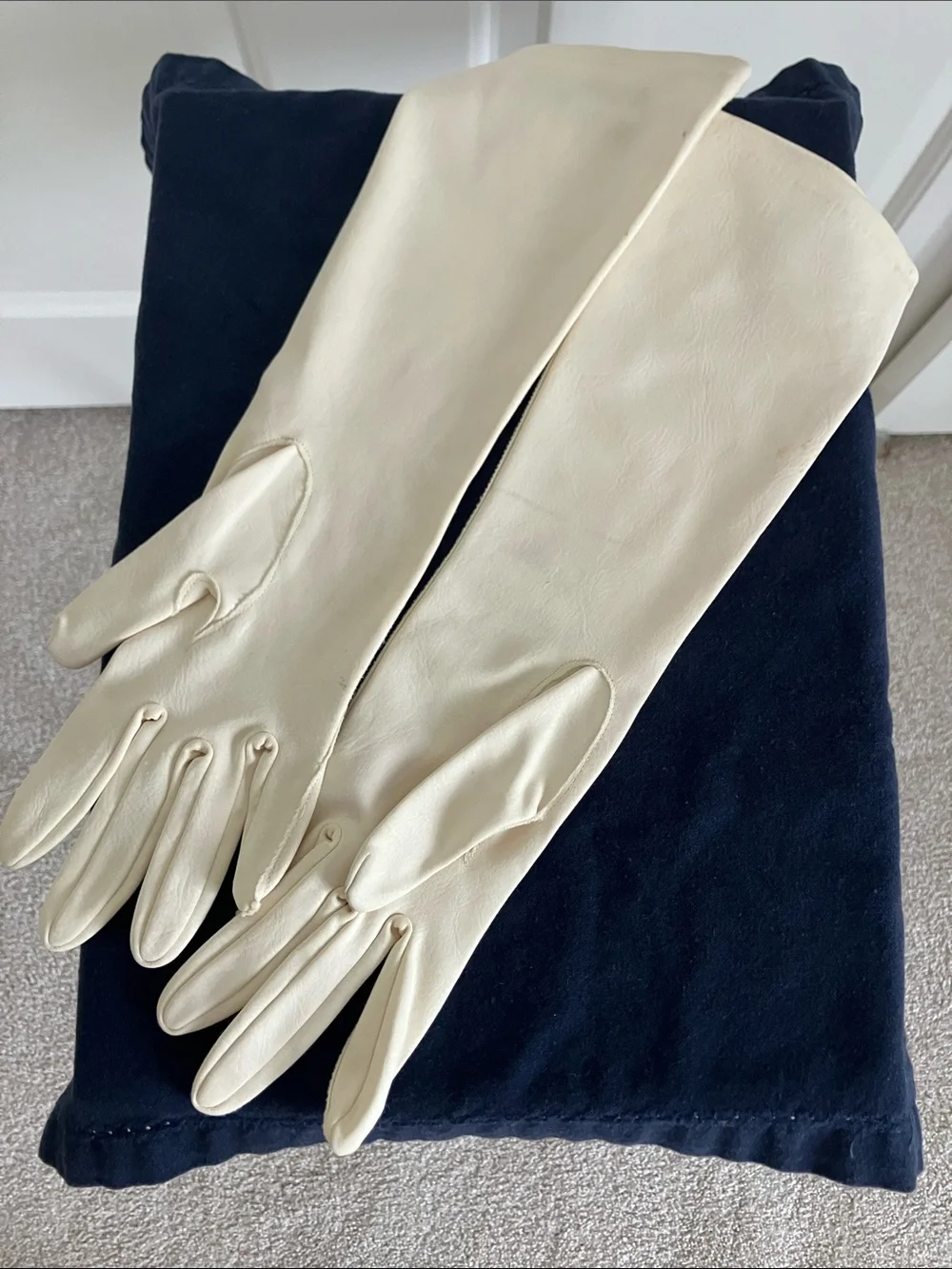 Women's Long Cream Leather Gloves